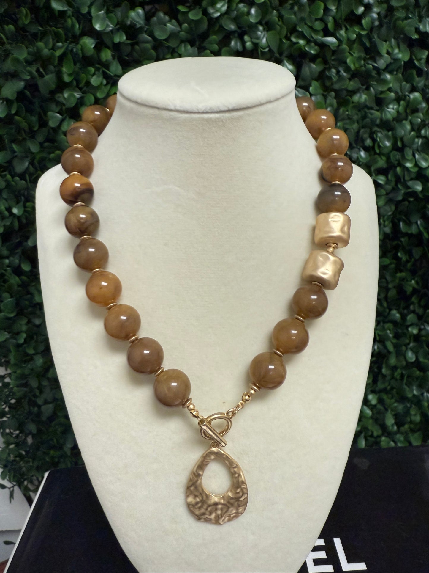 Cut Out Teardrop Necklace