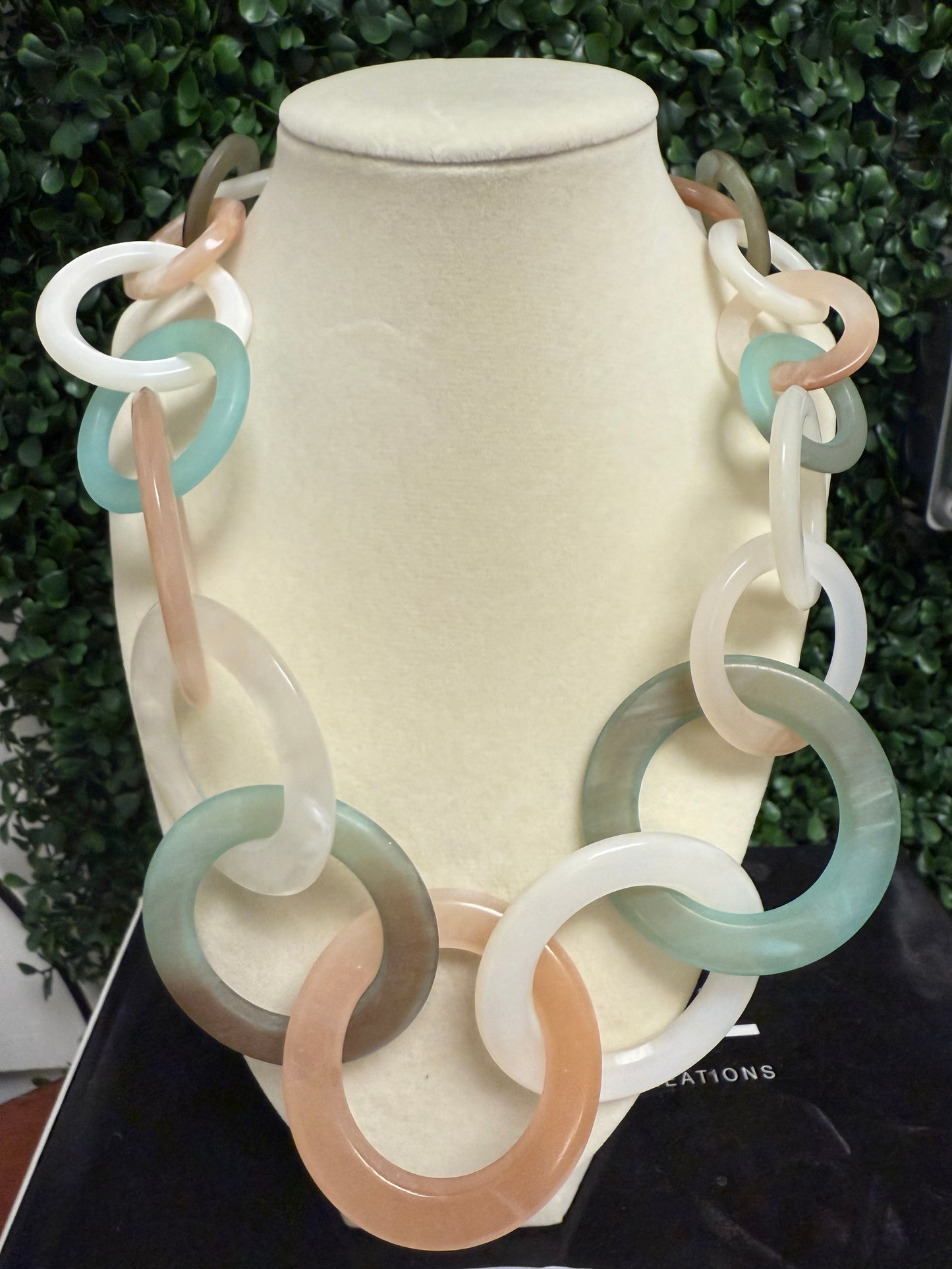 Round Linked Necklace