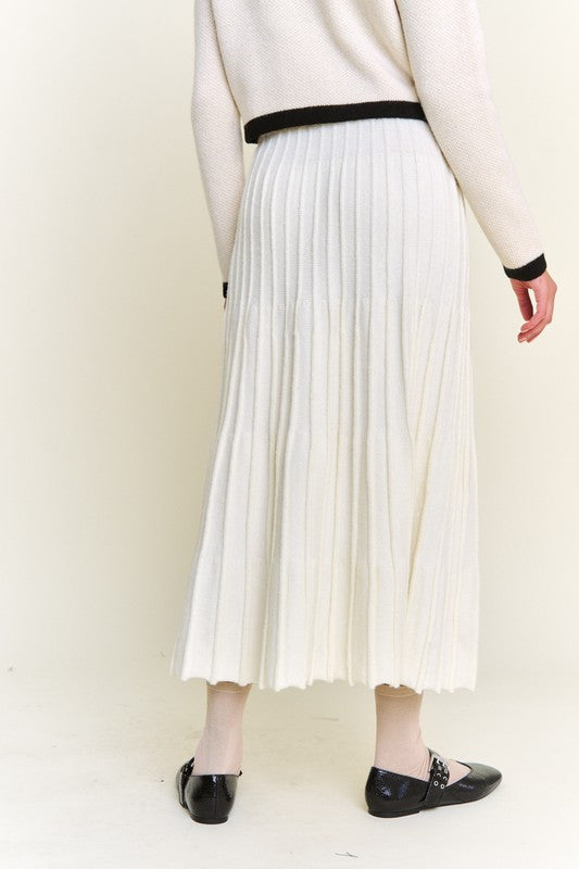 Knit Pleated Skirt